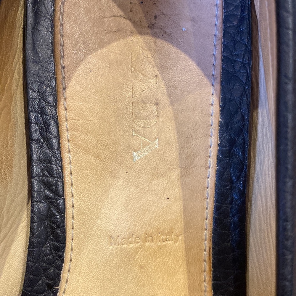 Authentic Prada loafer black leather with gold detail women’s size 37 1/2 - Picture 8 of 9